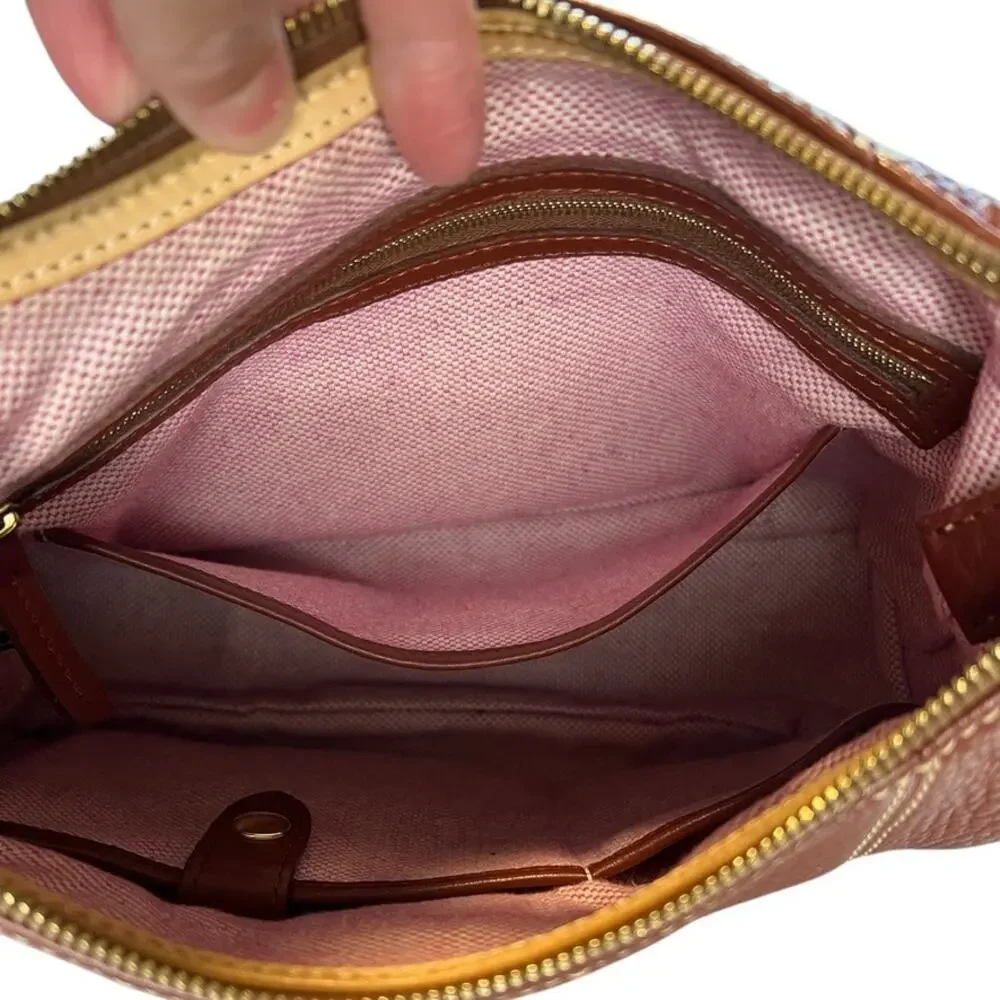 Dooney & Bourke Women Brown Peeble Leather Zip Closure Clutch Shoulder Hobo Bag